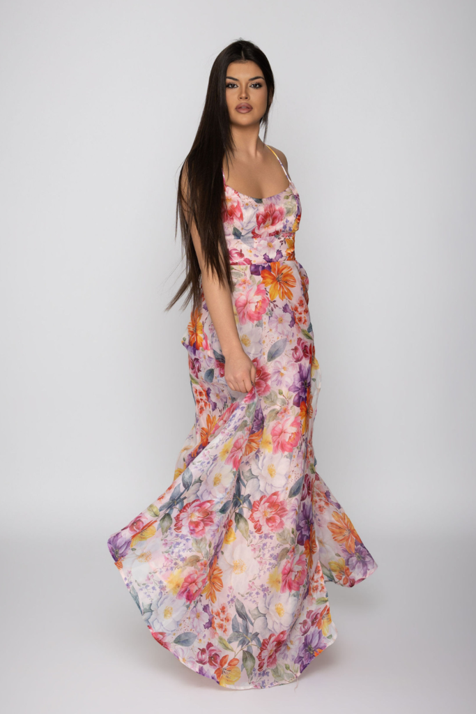 Флорална рокля MOTO Floral от MotoFashionHouse за градска визия в края на лятото